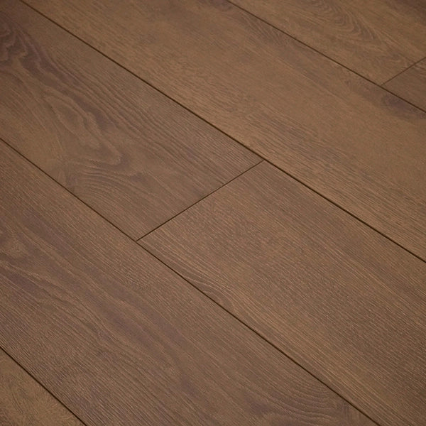 Piso laminado IMPERIAL PLUS - 8 mm