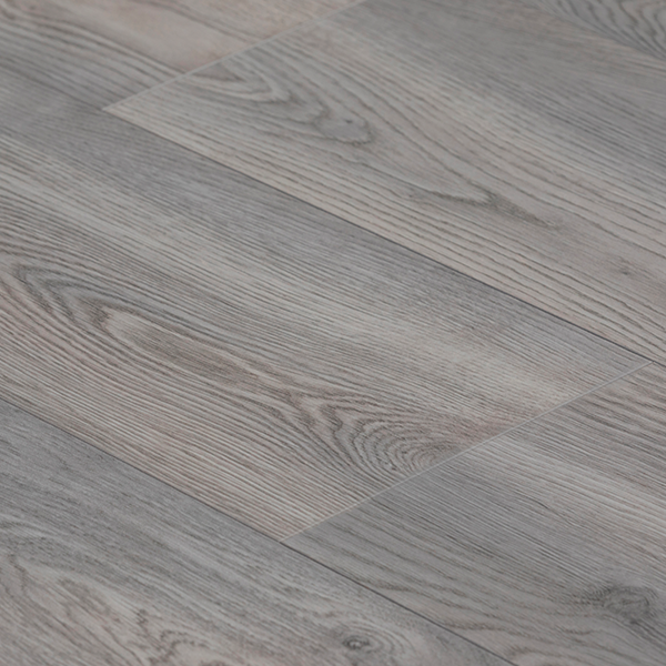 Piso laminado Mamut Plus 10 mm Macro Oak Light Grey
