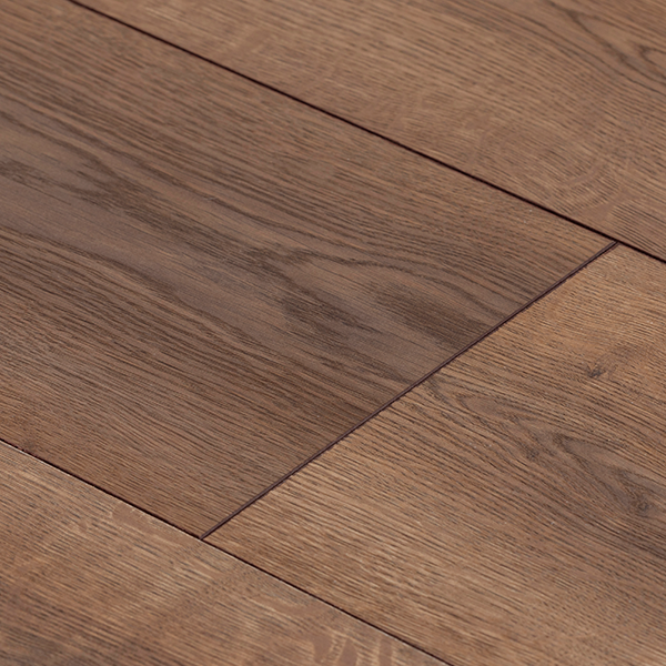 Piso laminado Mamut Plus 10 mm Mountain Oak Brown